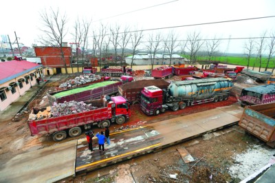 意杯-替补神兵加时2球 米兰2-0淘汰桑普进八强“ky开元集团”(图2) 意杯-替补神兵加时2球 米兰2-0淘汰桑普进八强“ky开元集团”(图2)