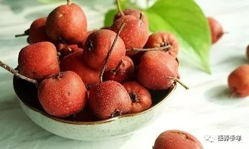 米兰德比首发：伊布PK卢卡库桑切斯阿什利杨出战：ky开元集团(图1)