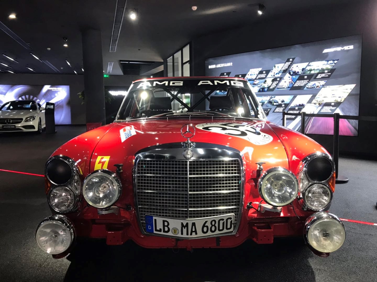 安帅化身纠察员 大批意甲球迷骂人不文明 英超就没这种事!_KY.COM(图1) 安帅化身纠察员 大批意甲球迷骂人不文明 英超就没这种事!_KY.COM(图1)